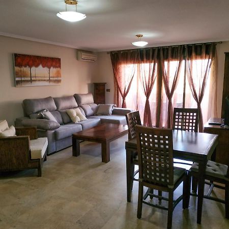 Apartamentos Deluxe San Julian 또레비에하 외부 사진